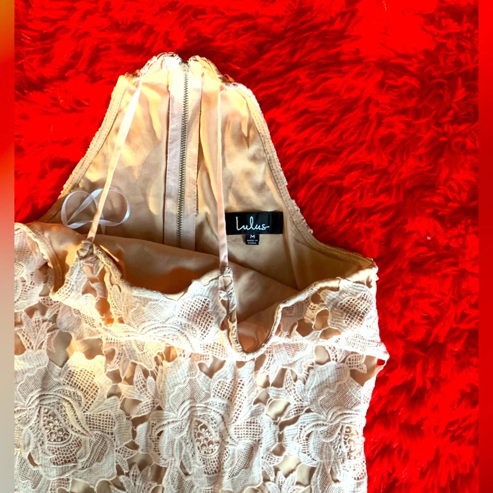 Women’s Lace Dress - Picture 4 of 6